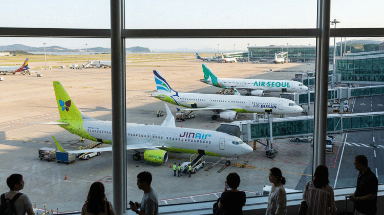 Firefly Gemini Flash South Korea moves towards a larger low cost airline Jin Air Air Busan and Air Seoul 146660