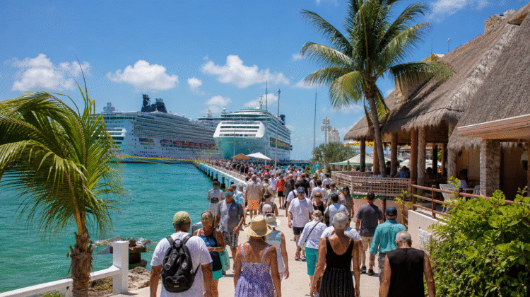 Firefly gpt image Mexicos Cruise Arrivals Rise 17.1 in First Half Mexico welcomed more than 70810