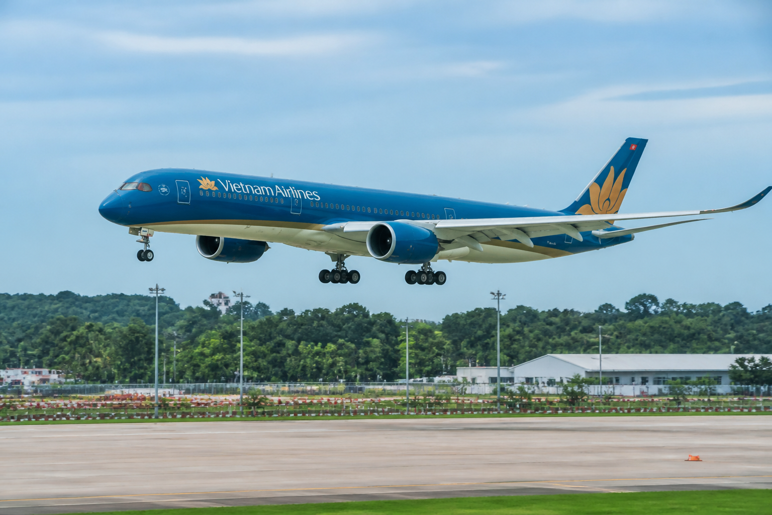 Firefly gpt image Vietnam Airlines Opens Direct Route to Colombo Tapping into Surging Demand Vietnam A 595244